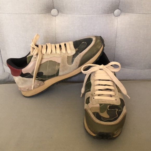 Valentino Garavani sneakers - Picture 3 of 8